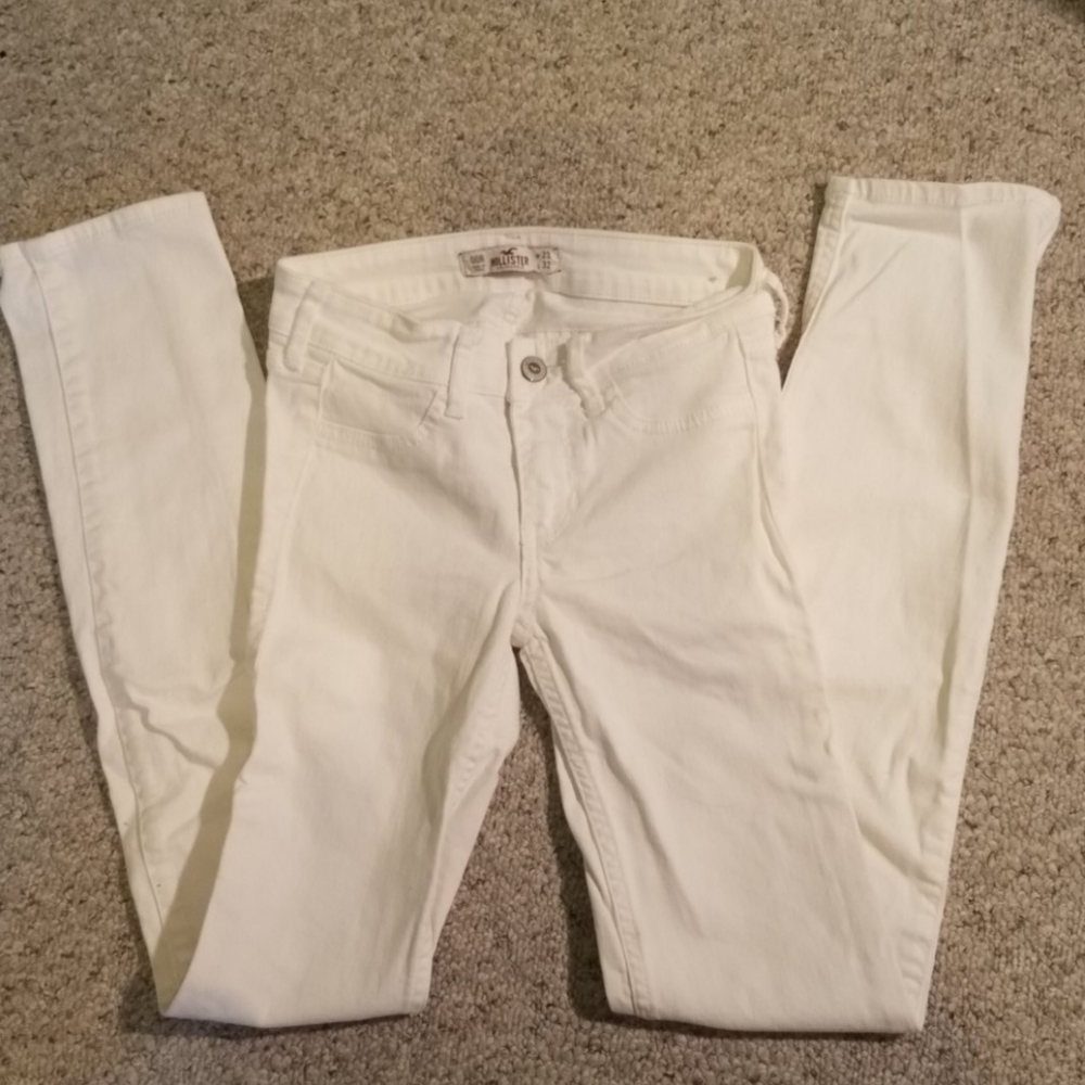 💙2 for $16💙 Hollister White Straight Jeans